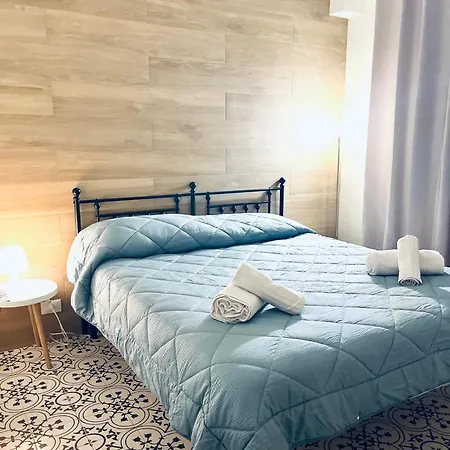 Casa Sulla 公寓 卡斯泰拉马莱