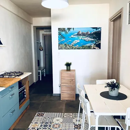 Casa Sulla 公寓 卡斯泰拉马莱